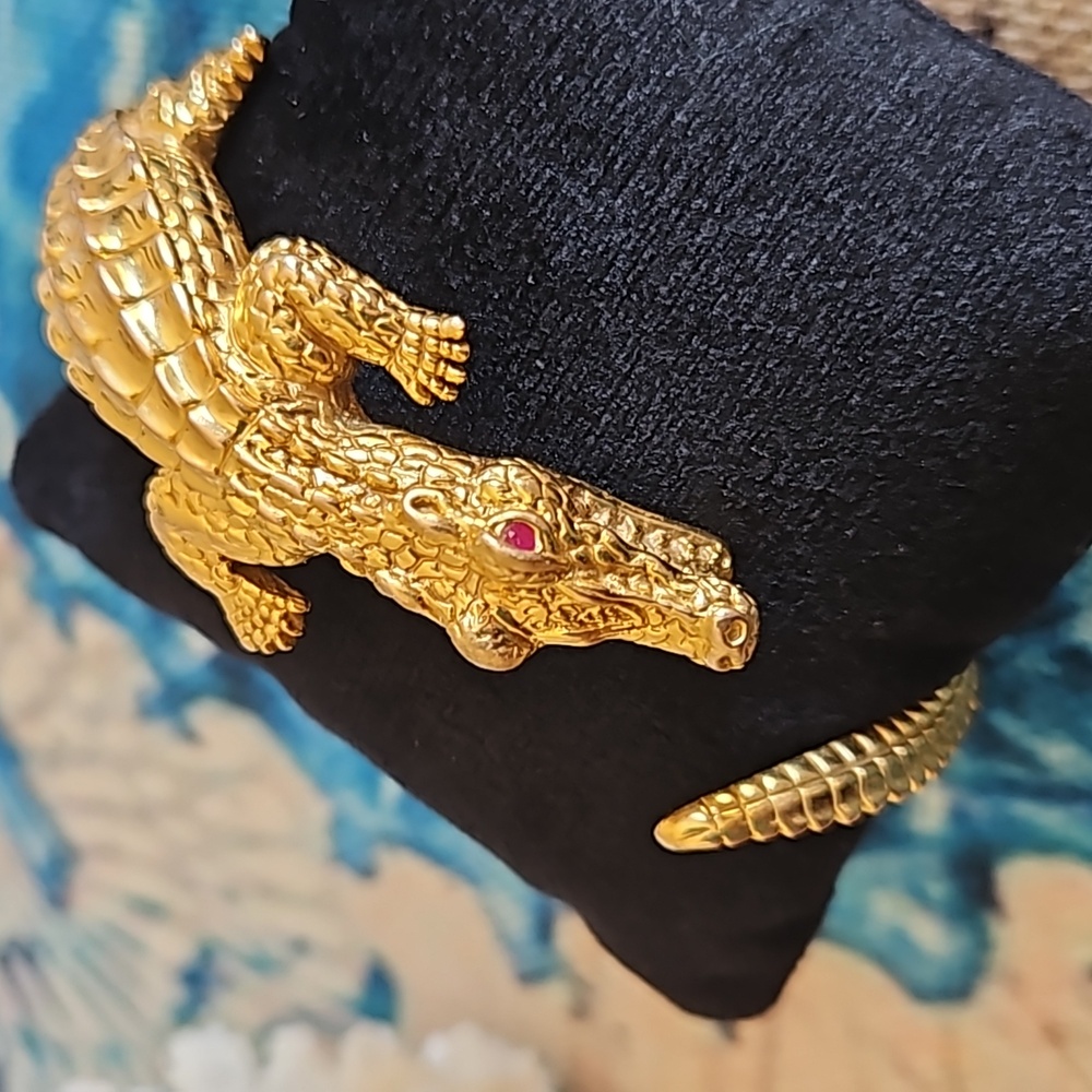 Vintage 14k Gold Alligator Cuff Bracelet
